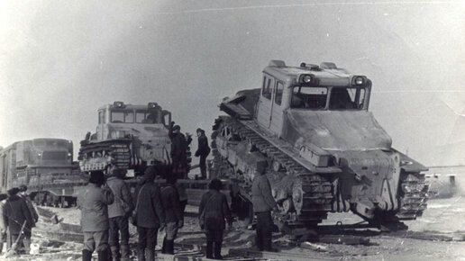 Это был уникальный советский трактор. ДЭТ-250 | Гора Автофактов | Дзен