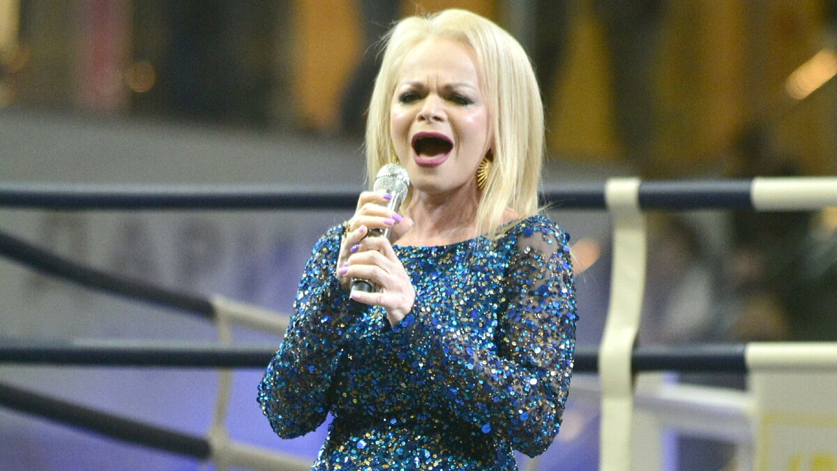 Лариса Долина 