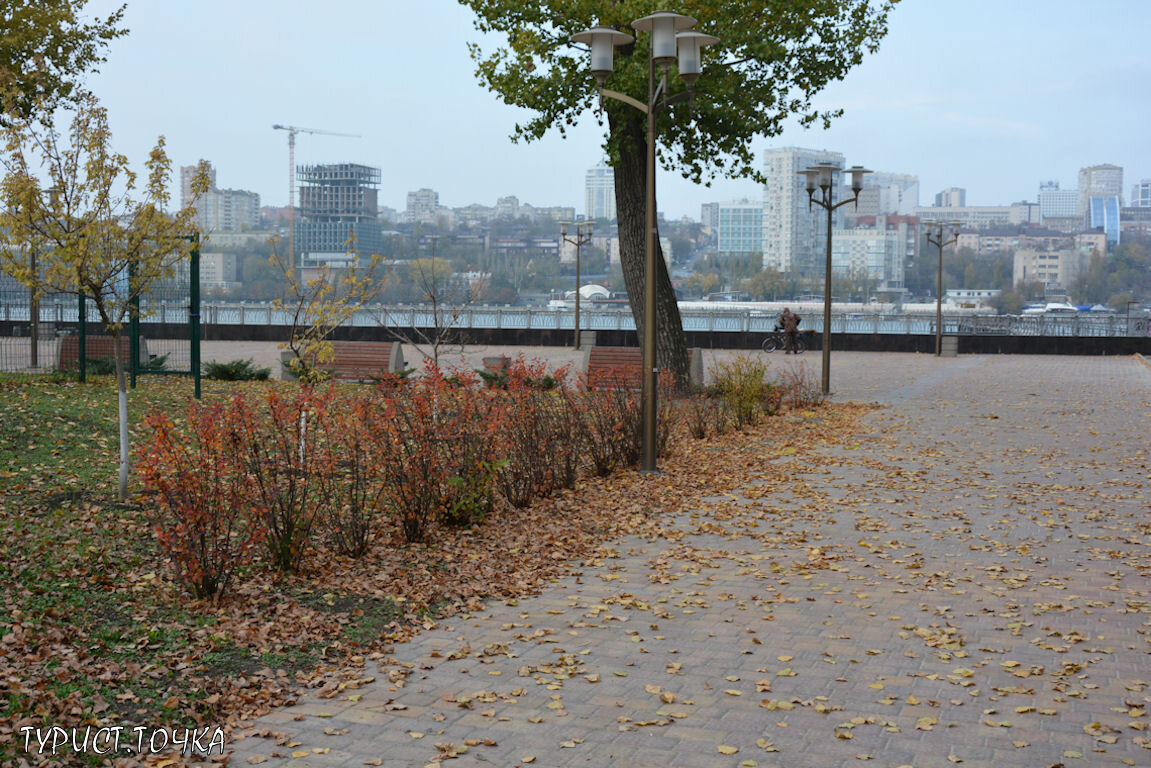 Вид на левобережную набережную Ростова-на-Дону