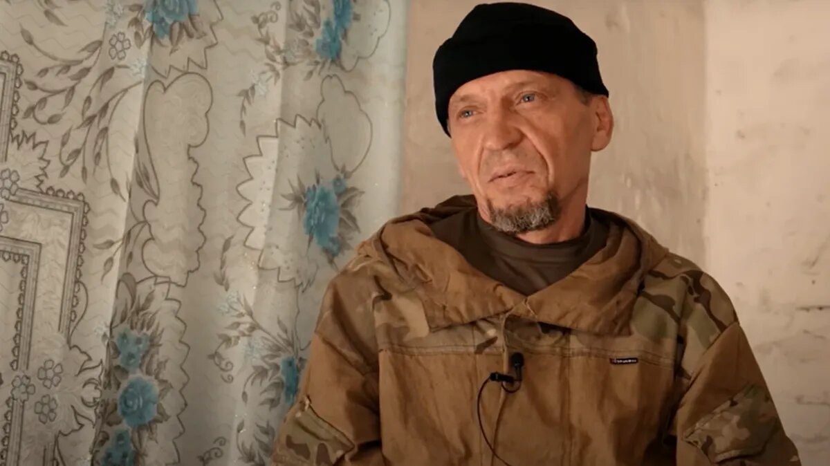 На фото Евгений Нужин. Фото: стоп-кадр с видео размещенного в сети «интернет»/ телеграм-канал Grey Zone