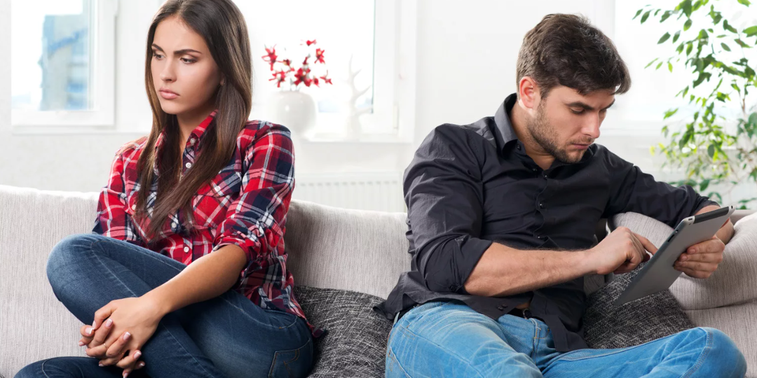 Брат обиделся, что маленькая дочь при разводе решила остаться с мамой. Теперь делает вид, что никакой дочери у него вовсе нет