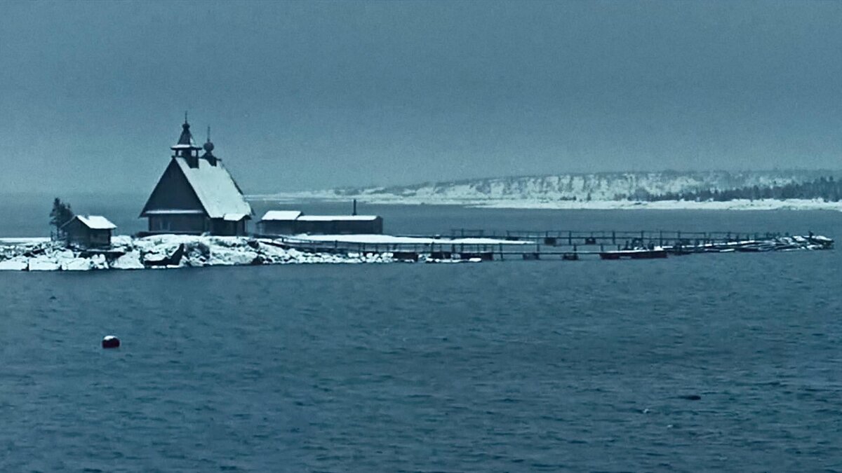 Кадр из фильма "Остров" (2006)