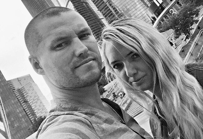 С бывшей женой Роман Мальков был лысый, беззубый и несчастный... Фото из открытого источника интернета