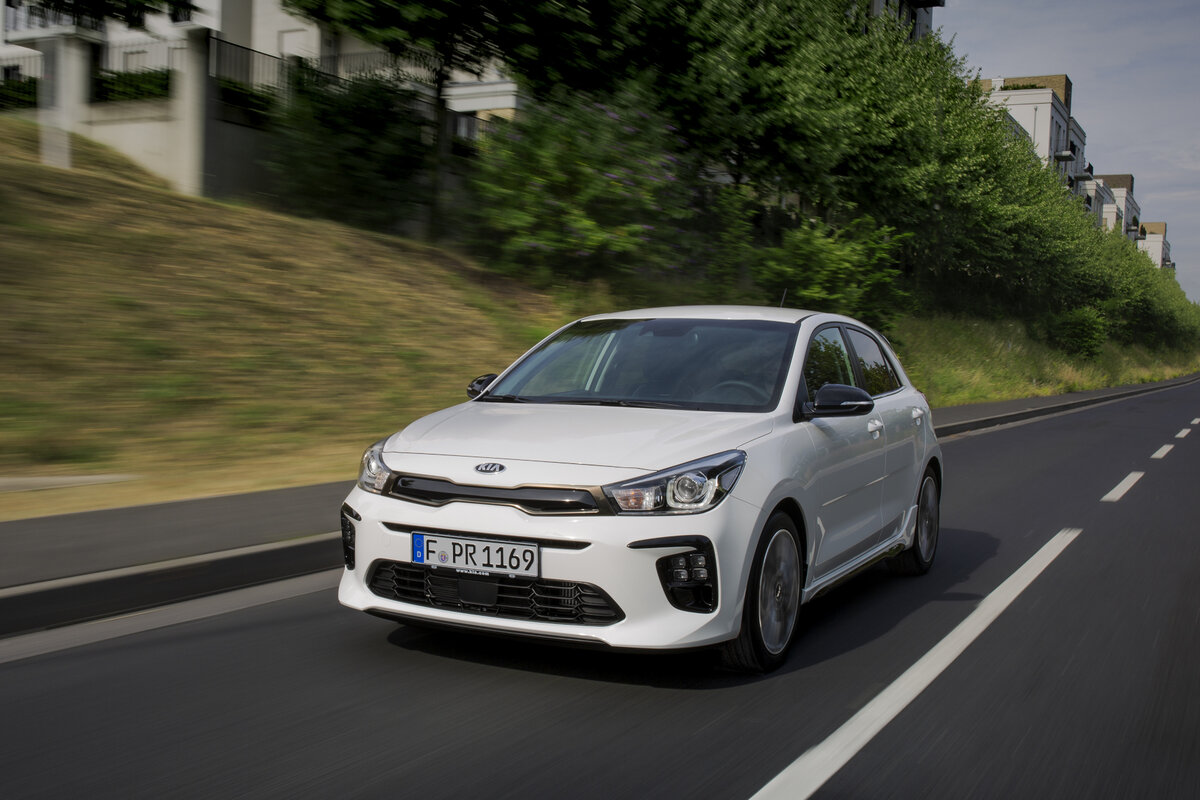 Пятидверный Kia Rio в спортивной GT-Line версии 