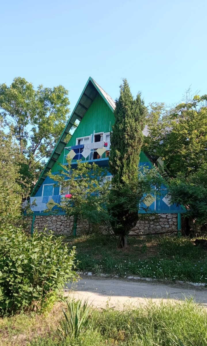 Домик с ч/у , отель Мокроусова, Учкуевка, Крым