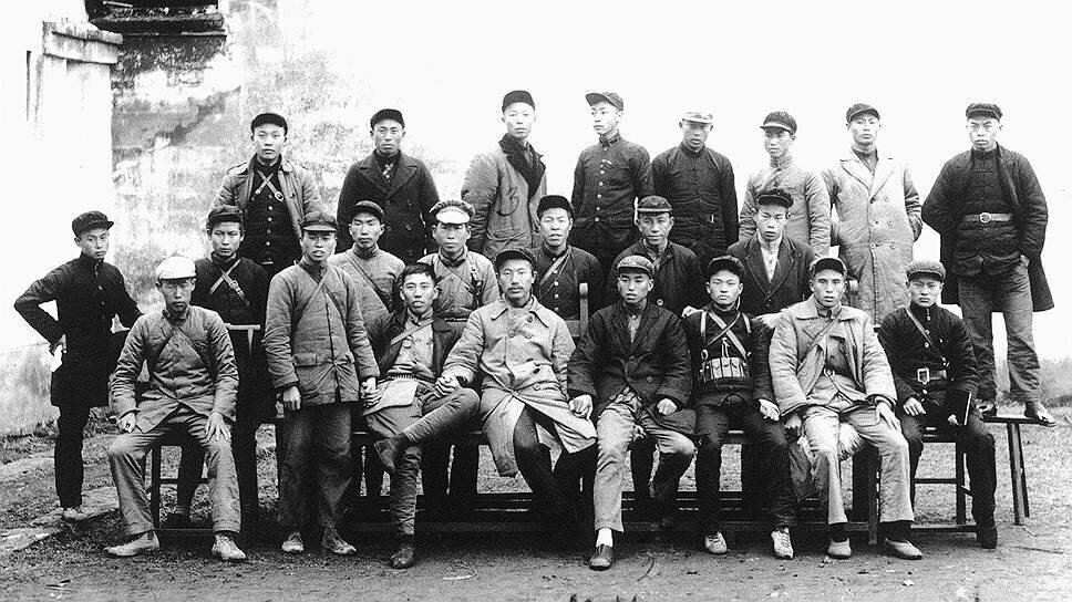 Кпк партия. Коммунистическая партия Китая 1921. Коммунистическая партия Китая 1921 год. 1921 — В Шанхае 13 делегатов образовали коммунистическую партию Китая.. КПК Китай 1921.