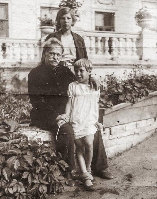 Фото: Владимир Дуров (1863-1934), один из величайших артистов цирка. Санаторий "Узкое". 1934.