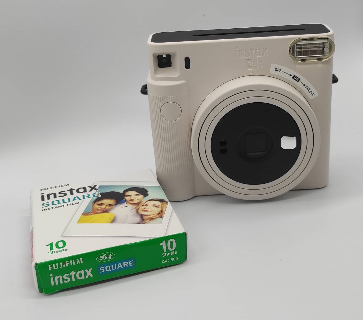 Моментальные фотоаппараты fujifilm instax. Fujifilm Instax Square sq1 ДНС. Фотоаппарат Fujifilm Instax Square sq1. Fujifilm Instax sq1. Фотоаппарат моментальной печати Fujifilm Instax sq 1 Blue ex d.