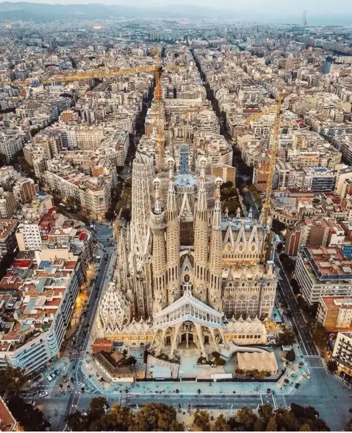 Барселона описание города