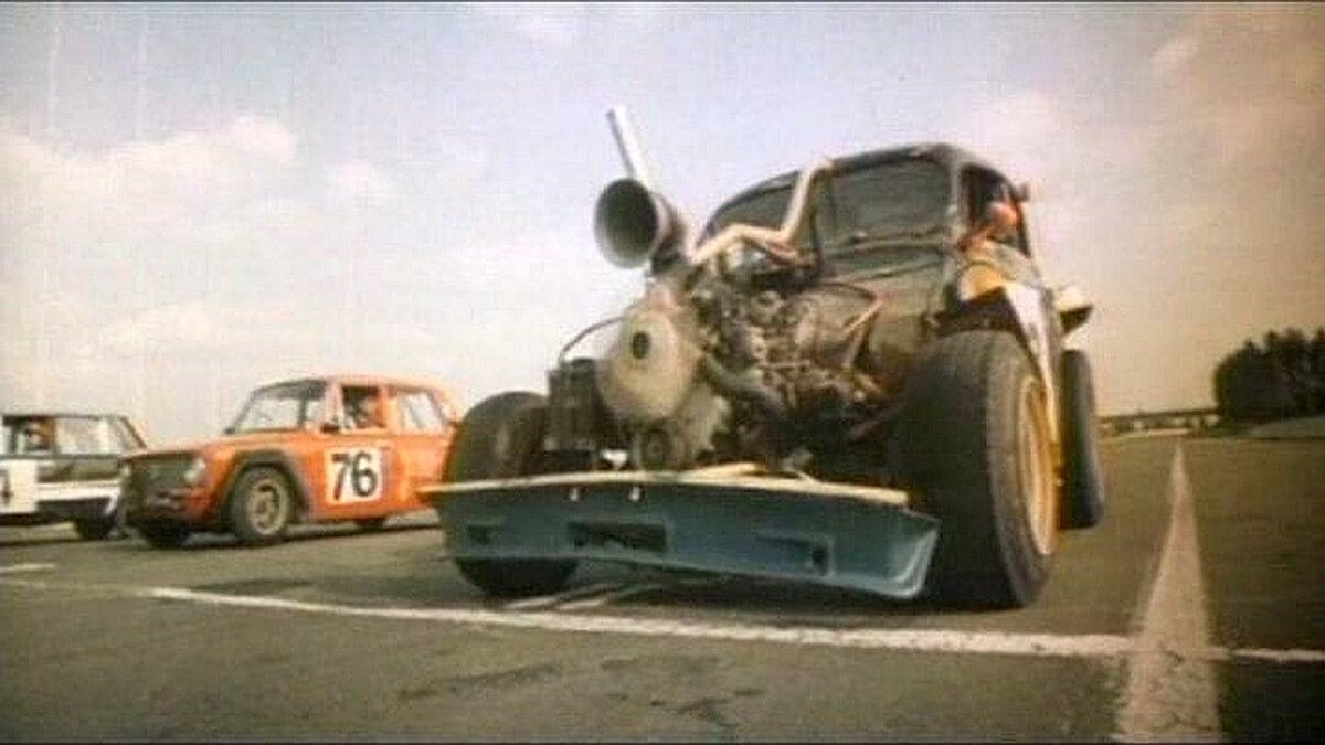 Кадр из фильма "Скорость"