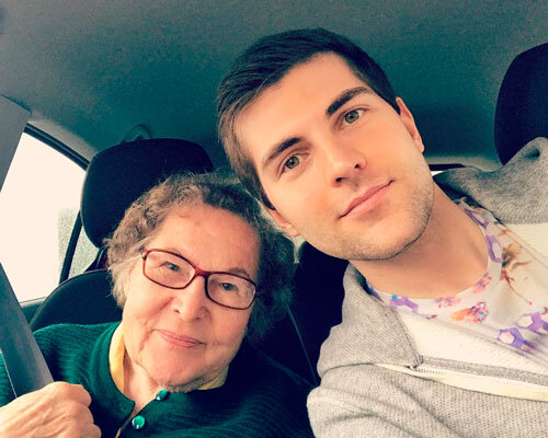 Дмитрий с бабушкой