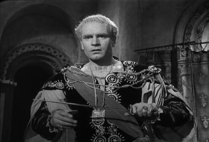 Гамлет лоуренс оливье 1948. Лоуренс оливье гамлет. Гамлет лоуренс оливье. Гамлет лоуренс оливье. Лоуренс оливье гамлет.