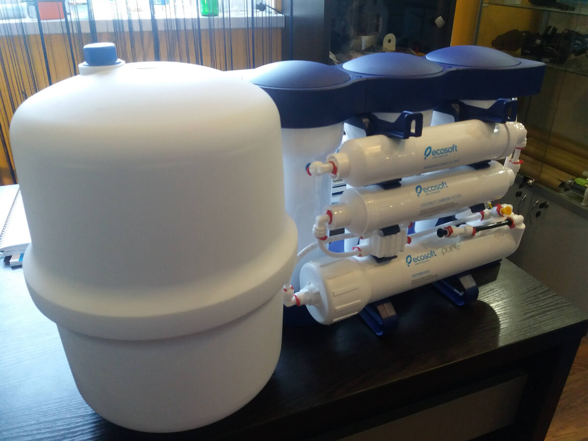 Пластиковый накопительный бак обратного осмоса