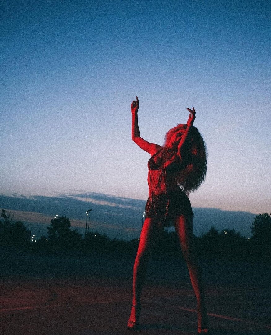 Кадры со съёмок клипа "Loboda - Allo"