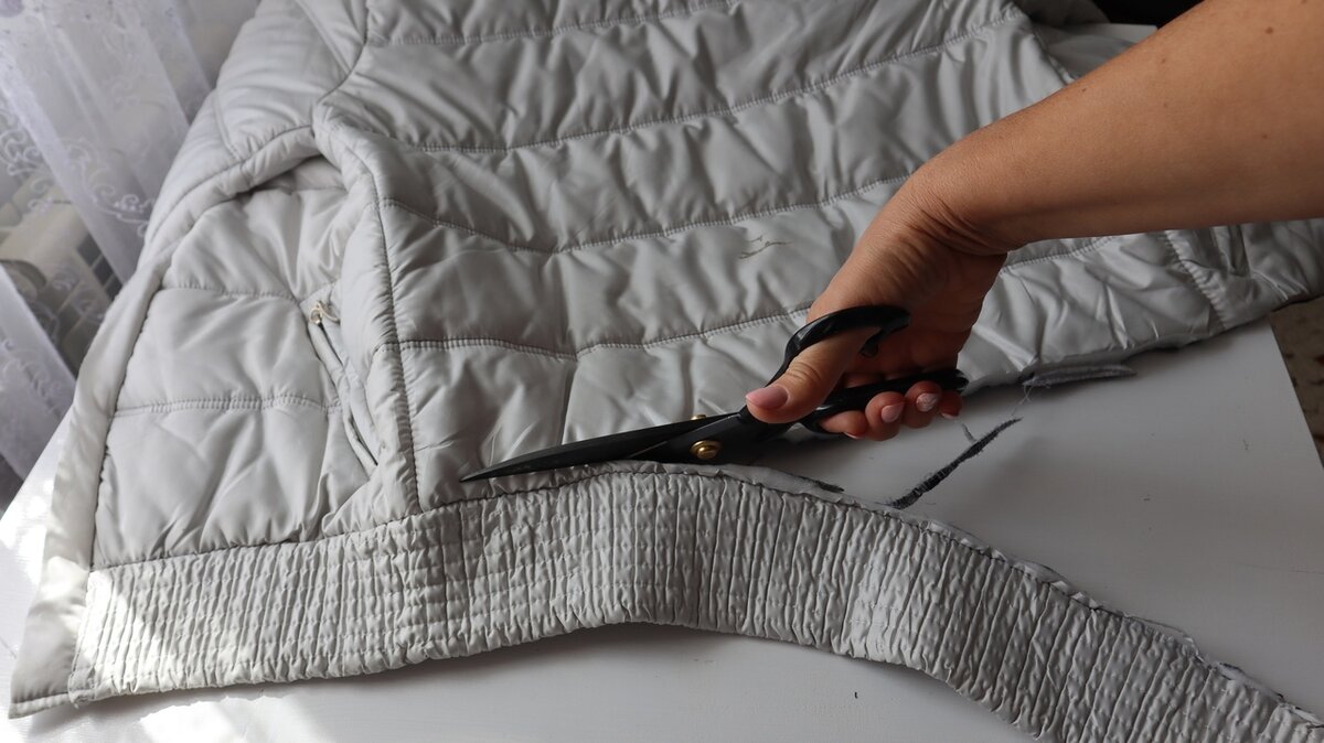 Листайте вправо 