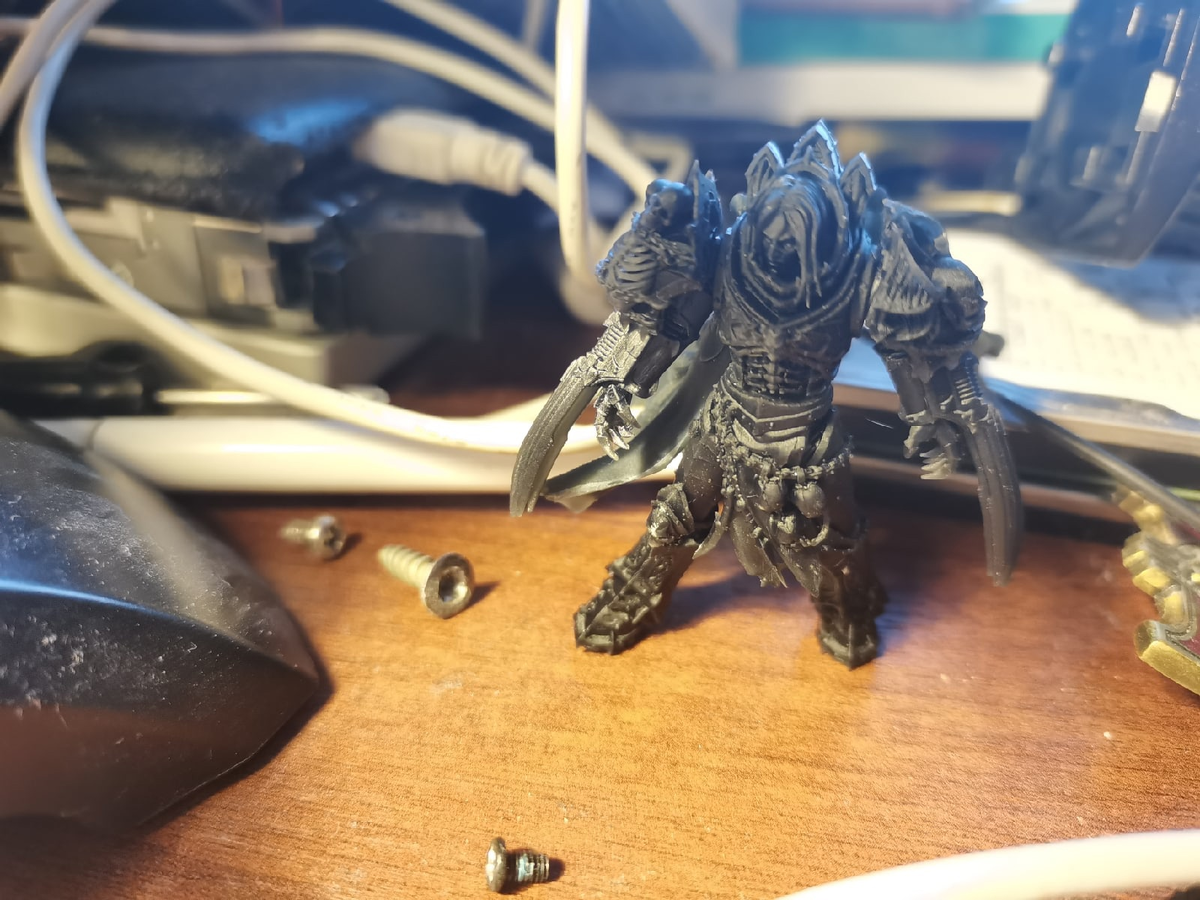 Когти у него знатные!