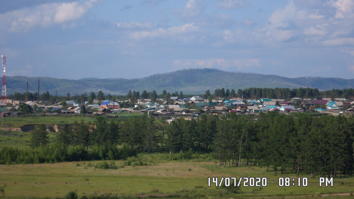 Поселок наш в сосновом царстве.