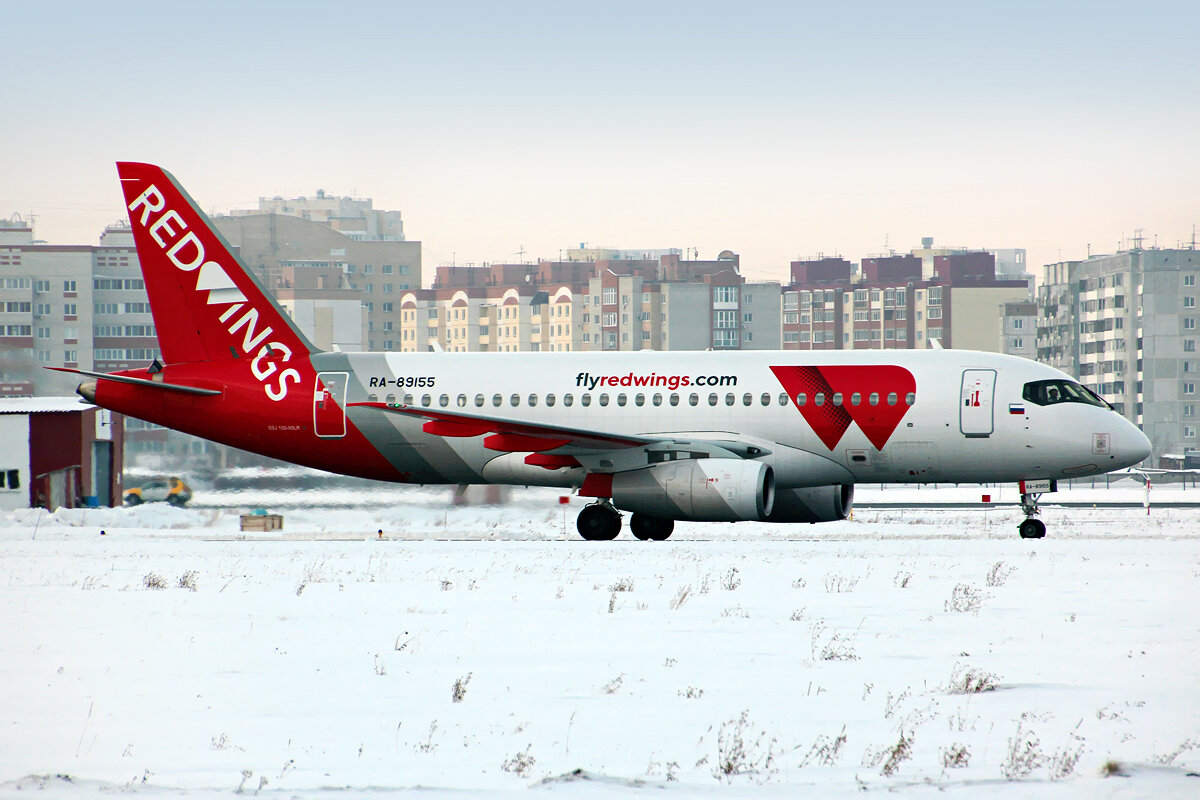 Мы пришли всерьёз и надолго»: авиакомпания «Red Wings» начала базироваться  в Омске. Символичный Суперджет с уникальным салоном | Вадим Нездатный | Дзен