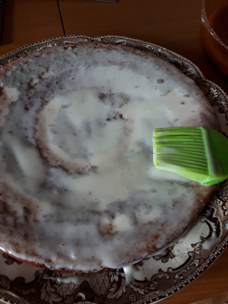 Сочный торт из готовых бисквитных коржей с нежнейшим кремом - пошаговый рецепт с фото