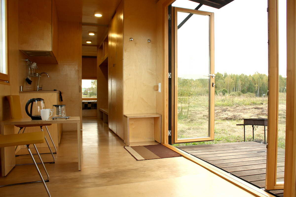 Микродом для двоих из морского контейнера в Московской области 