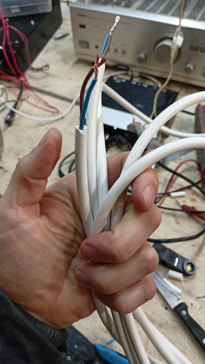 ПВС против штатного акустического провода: объективная разница есть ...