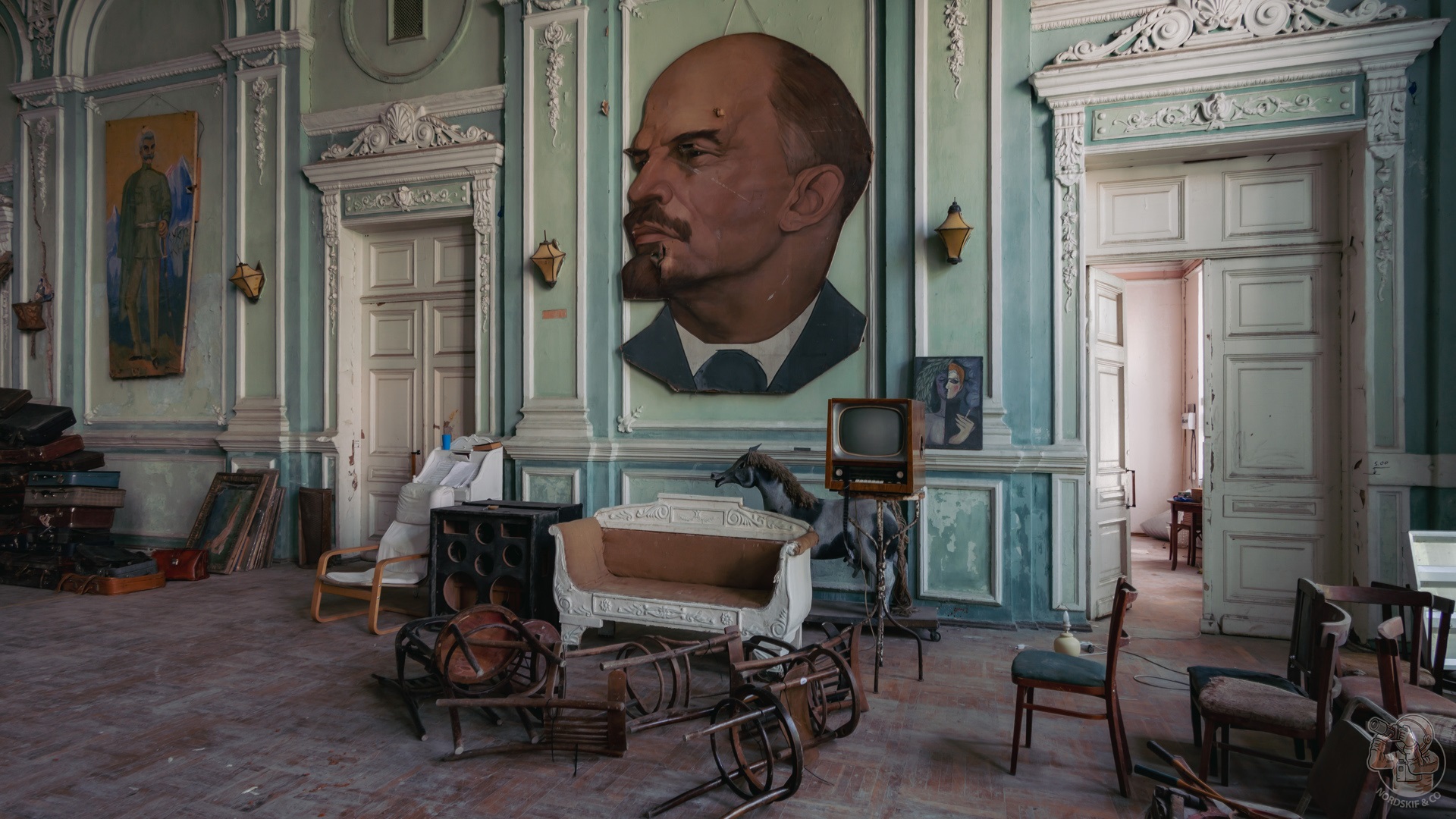 Нашли просто 