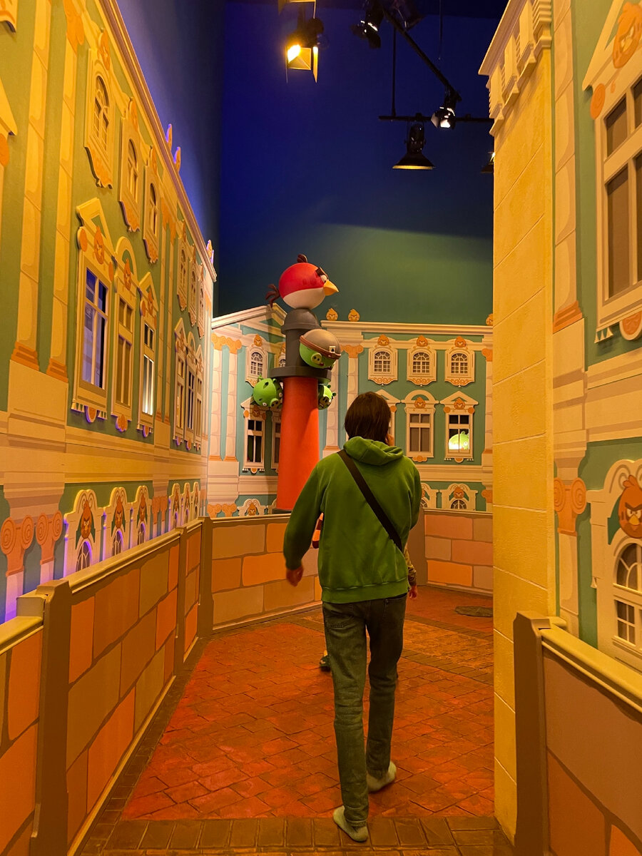 Angry birds activity park в Санкт-Петербурге, Эрмитаж и Дворцовая площадь