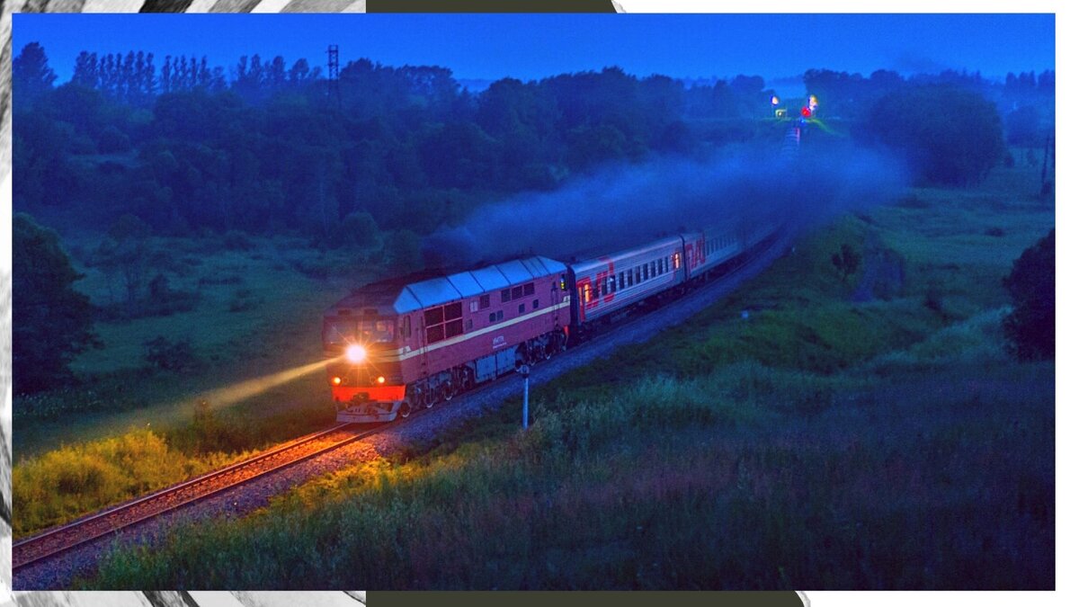 Поезд едет вечером. Тэп70 с пассажирским поездом. Ночной поезд. Поезд ночью. Поезда России.