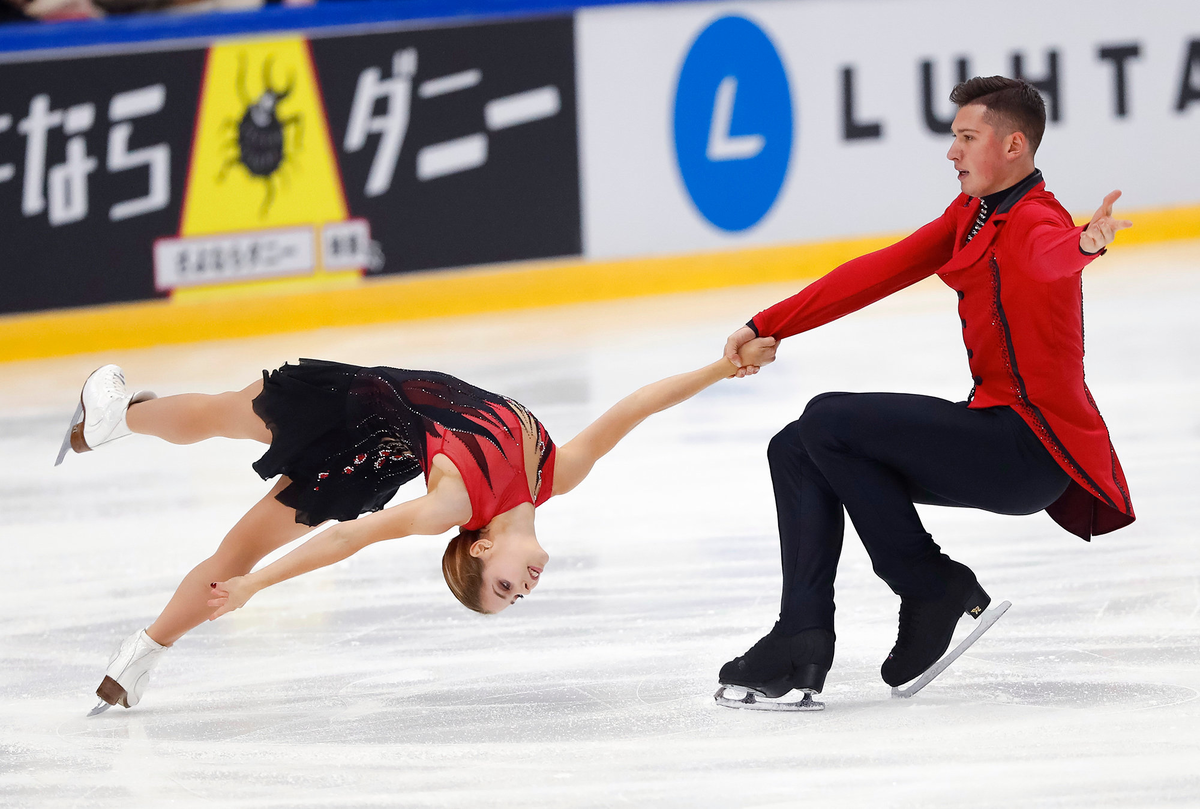 Спортвокруг фигурное катание соревнования. Анастасия Мишина и Александр Галлямов. Анастасия Мишина фигурист. Фигурное катание Галлямов Анастасия Мишина. Мишина Галлямов 2020.