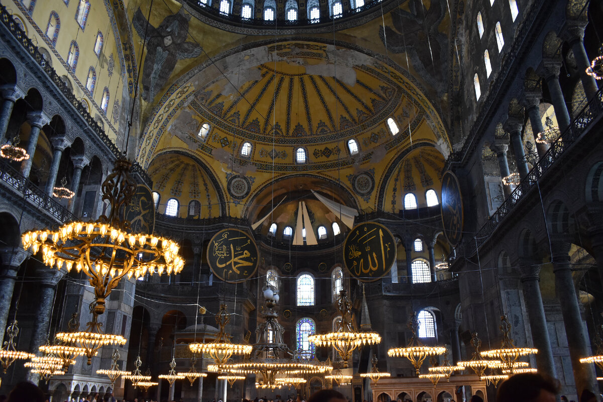 Мечеть Айя-София (Собор Святой Софии) (тур. Ayasofya-i Kebir Camii). фото Гилязов Эльдар 