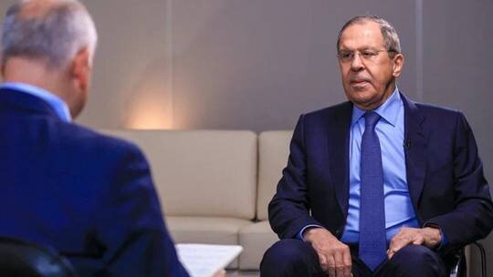 Москва заботится о международном праве, а не о том, что думает Запад, заявил министр иностранных дел страны в интервью BBC 