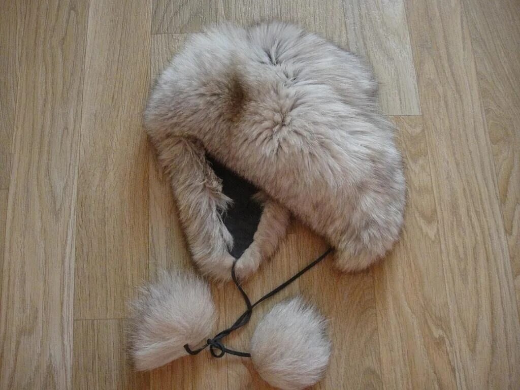 детская меховая шапка. меховая шапка с завязками. меховая шапка с завязками. кроличьи шапки детские. из.