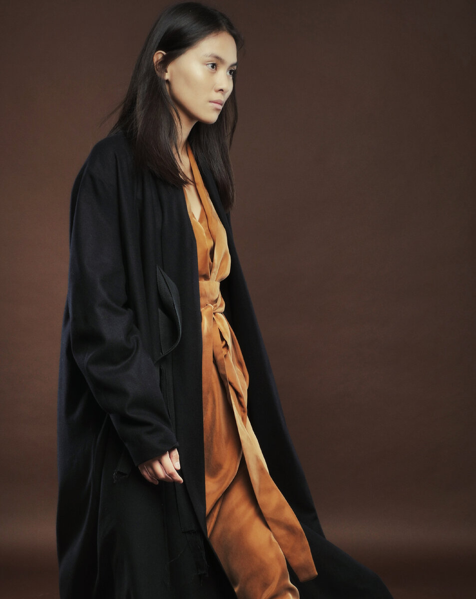 Шелковое платье-трансформер из осенней коллекции INS