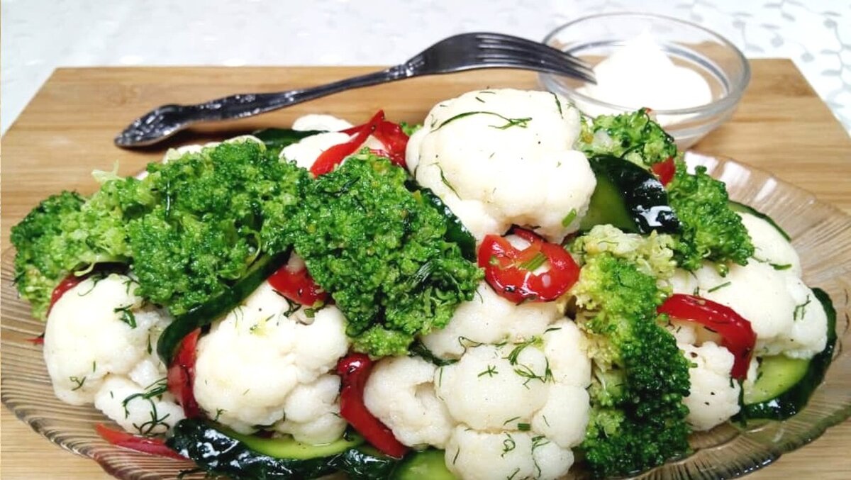 Овощной салат с брокколи и цветной капустой – простой и вкусный рецепт с фото (пошагово)