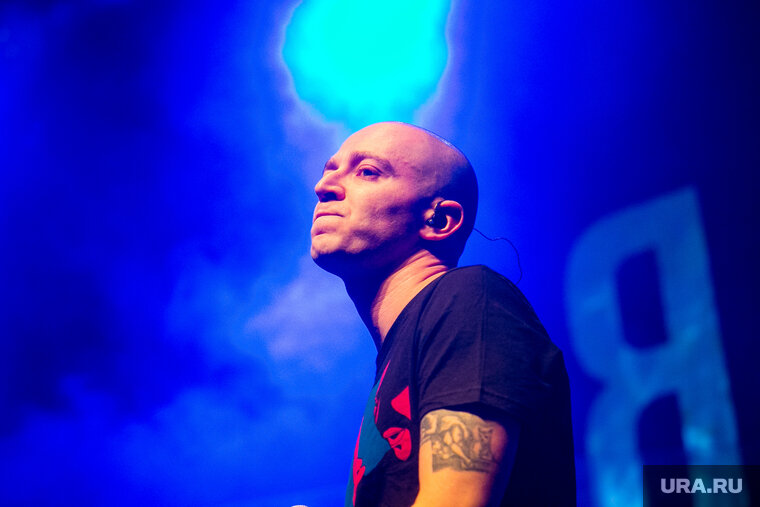    Oxxxymiron включен в список физлиц-иноагентов.