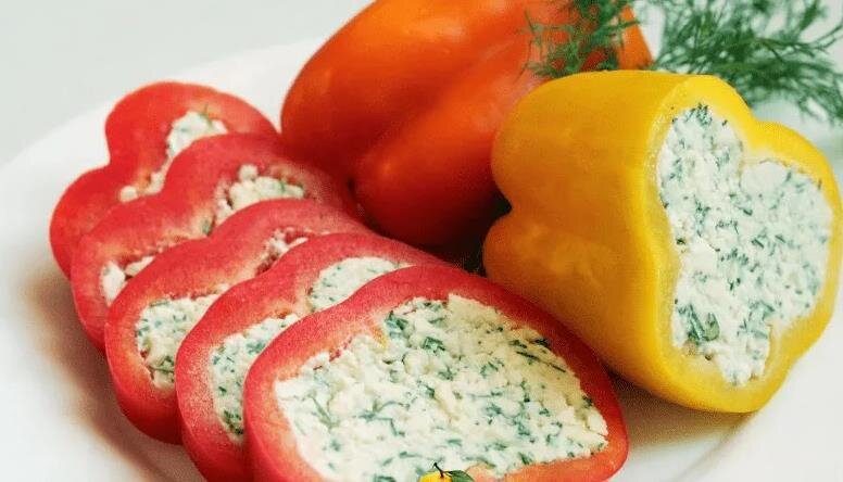 Фаршированные перцы с сыром и фото