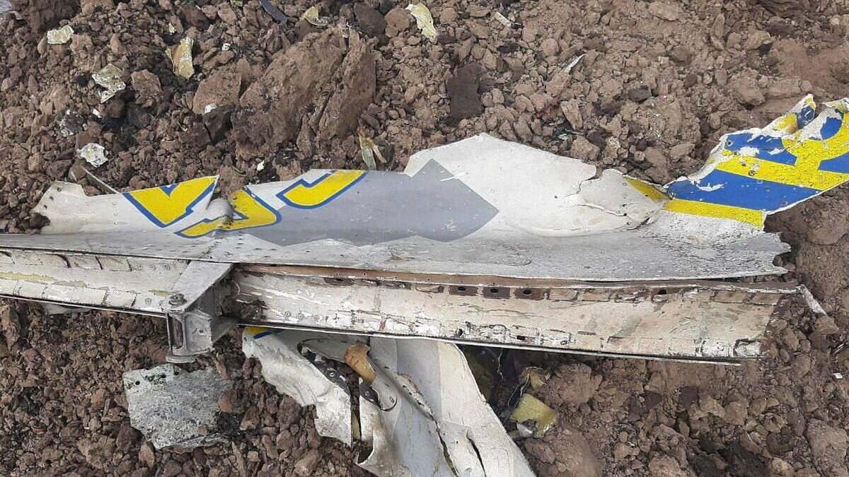    Обломки украинского самолета, упавшего в Полтавской области
