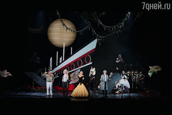    "Багровый остров" пресс-служба театра им. Пушкина.