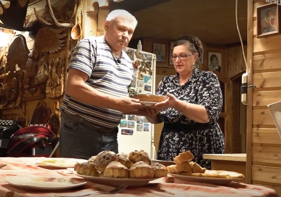     Виктор и Любовь вот уже 13 лет живут душа в душу. Фото: кадр программы "Песни от всей души"