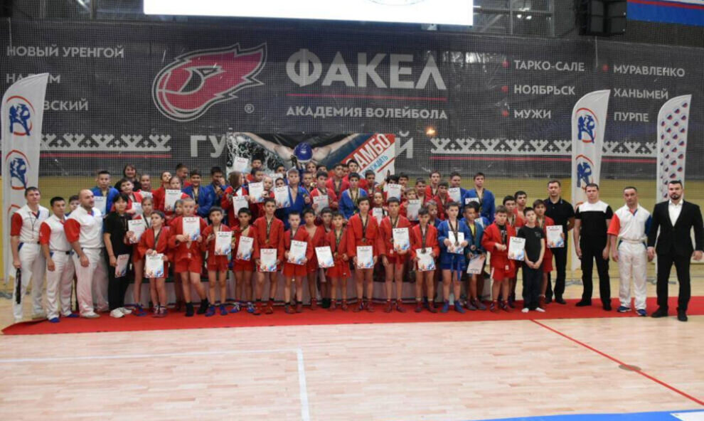    Губкинские самбисты завоевали 6 золотых наград на открытом городском первенстве
