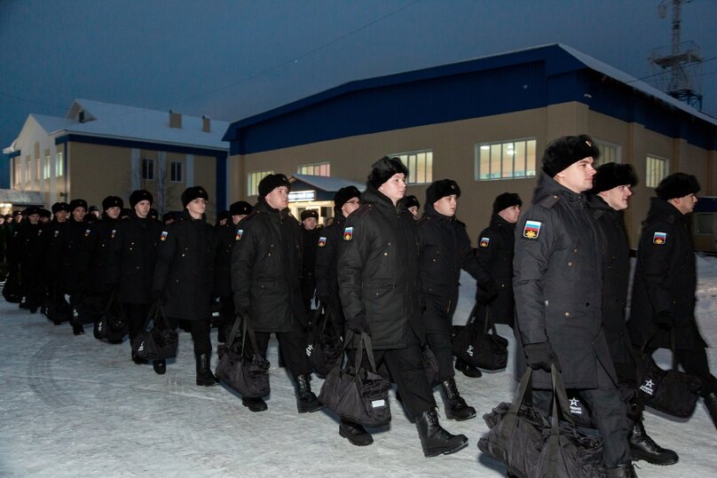 Хабаровск срочники. Ноябрьск призыв. Призывной пункт ноябрьск. Призыв на ямале. Фото призывников в ноябрьске янао.