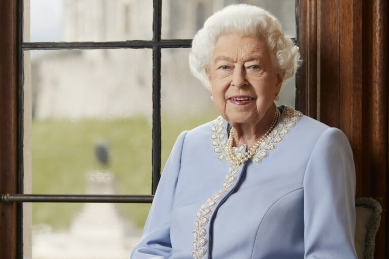     СМИ: стала известна причина смерти Елизаветы II