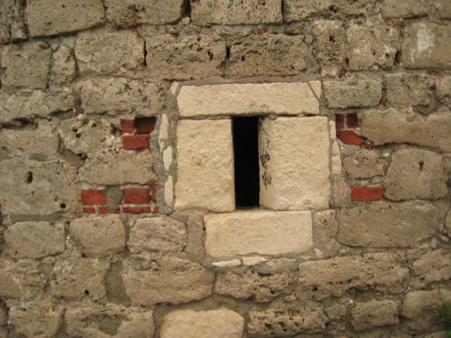  6 октября 2013 г. Газета «Pro Город» от 7 сентября 2013 г. писала: «Налажен свободный проход через Зачатьевскую башню (0+).-5