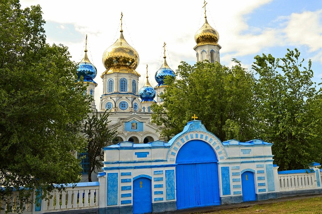 Погода в селе спасском. Село Спасское Ставропольский край Благодарненский район. Церковь Казанской Божьей матери Спасское Ставропольского края. Церковь Спасское Благодарненского района. Храм село Сотниковское.