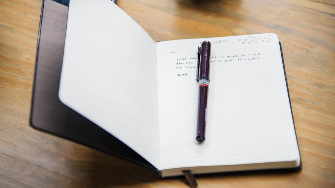 Ведение дневника способствует личностному развитию.