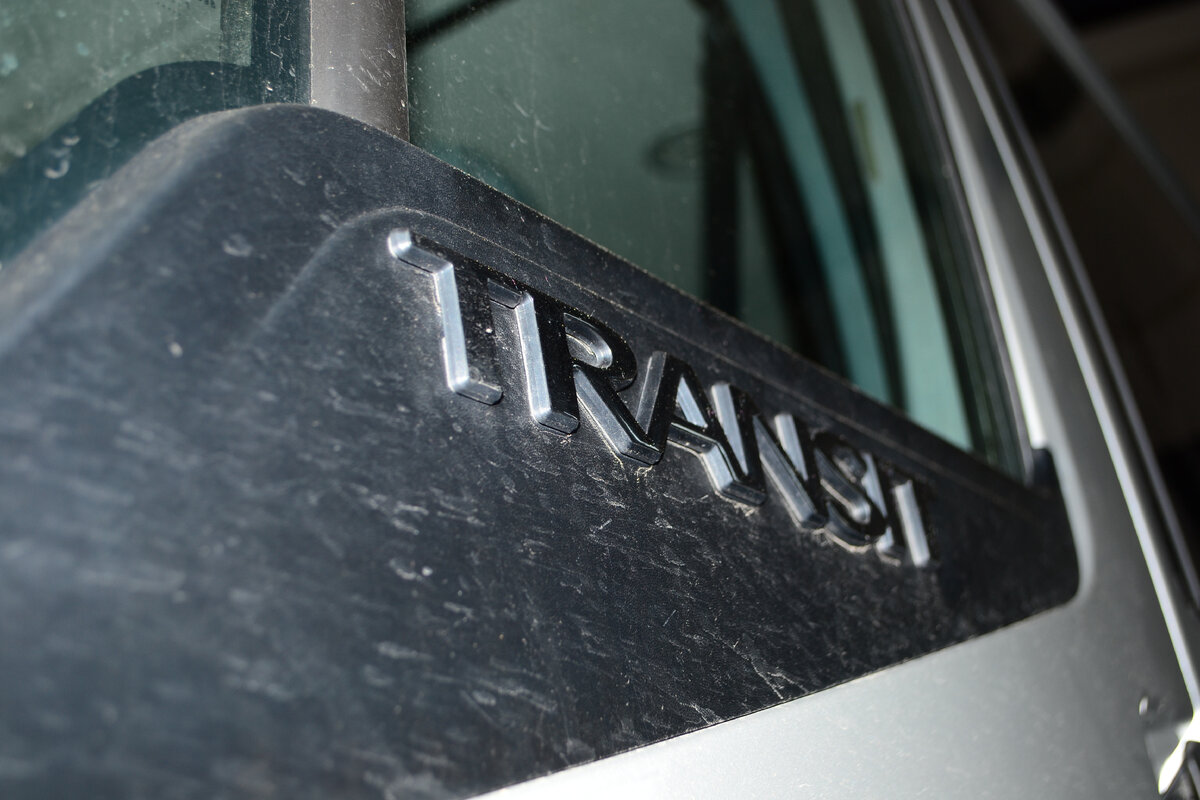 Данное видео основано на Ford transit combi