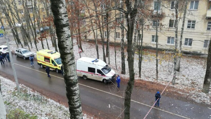    Специалисты «Мособлпожспаса» на месте хлопка газа в Сергиевом Посаде ©Telegram-канал Мособлпожспас