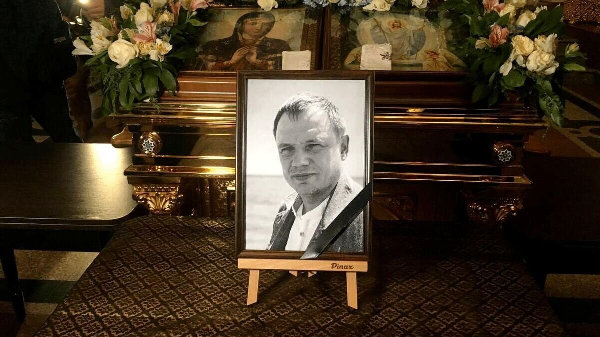    Портрет Кирилла Стремоусова в кафедральном соборе Симферополя © РИА Новости