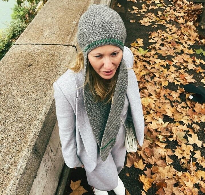     Handmade-шапка Ксении Собчак впечатлила аудиторию больше, чем ее дорогие наряды Фото: соцсети