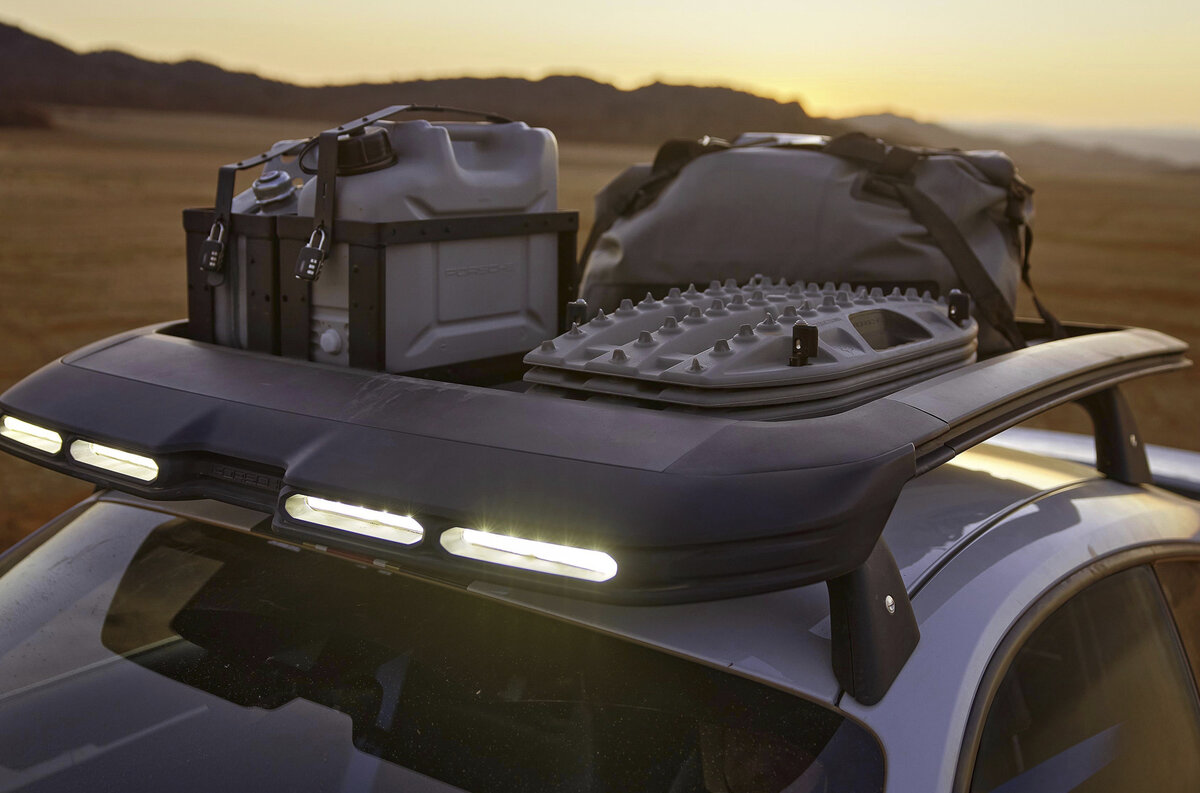    Porsche 911 Dakar